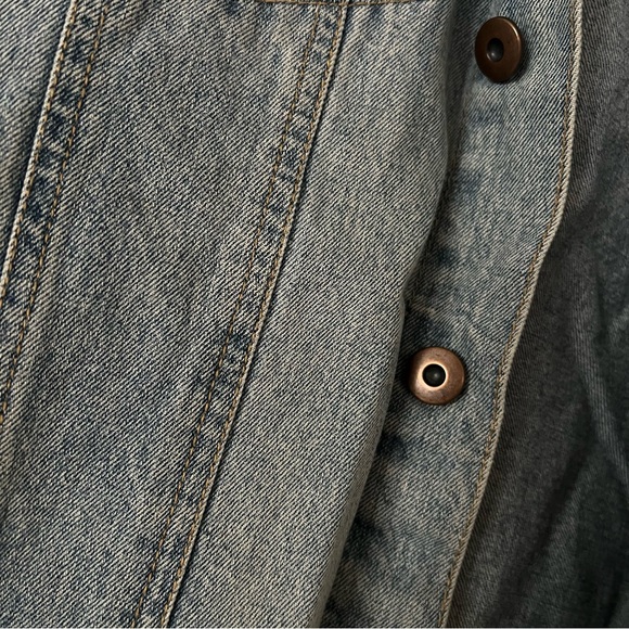 Aeropostale jean jacket - Picture 7 of 8